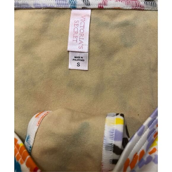 VS Victoria’s Secret Bikini Set Top Triangle Halter Floral Paisley white backgro - Picture 11 of 13